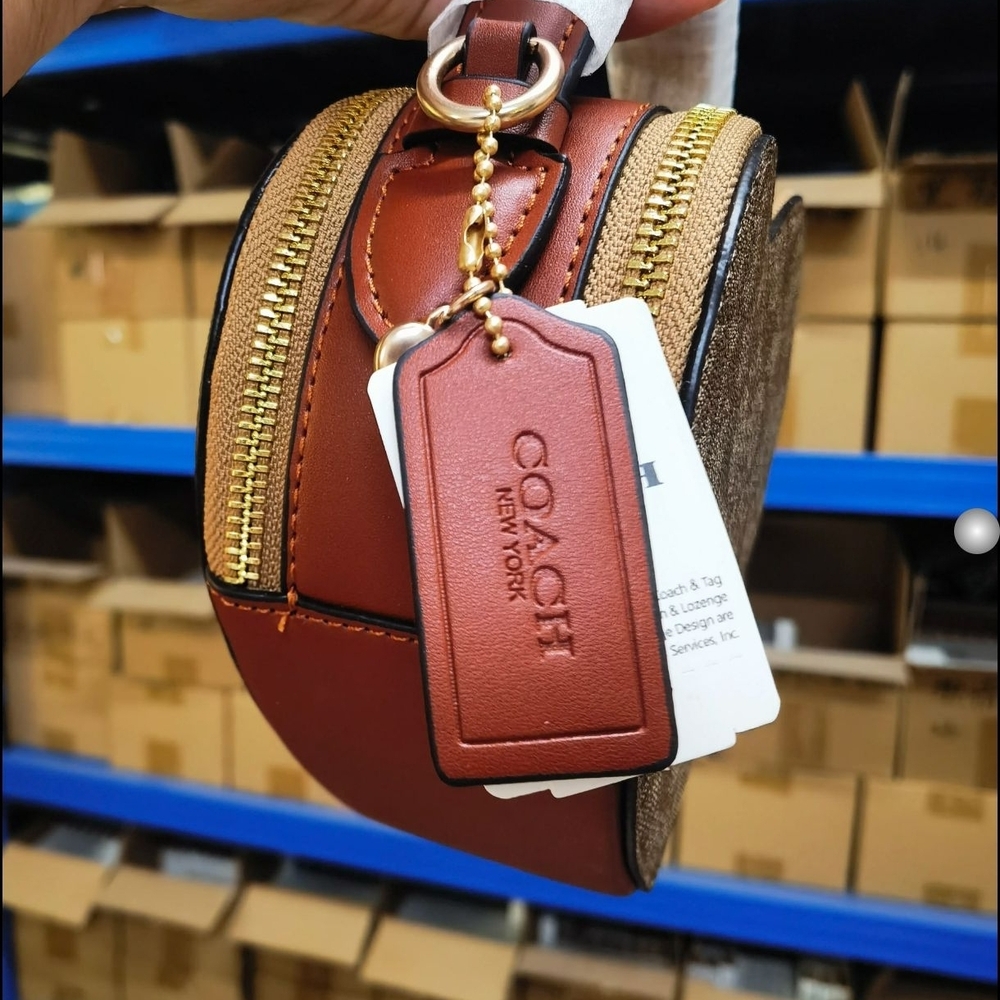 Coach Heart-Shaped Brown Tan Bag - Picture 7 of 8